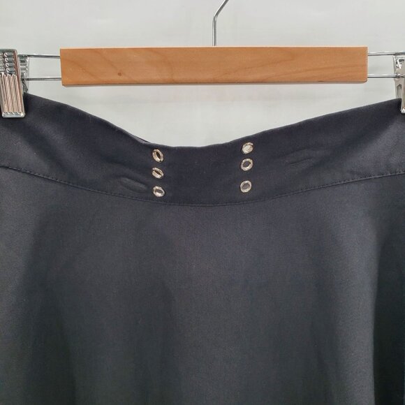 Black Flared Mini Skater Skirt 8/10 Grommet Waist Stretchy Y2K Gothcore Preppy - Picture 7 of 13